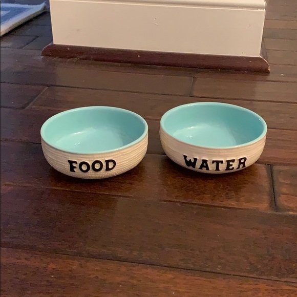 Signature Other - Burlap Signature Housewares Ceramic Pet Bowl Set